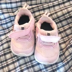 Nike toddler size 3 sneakers